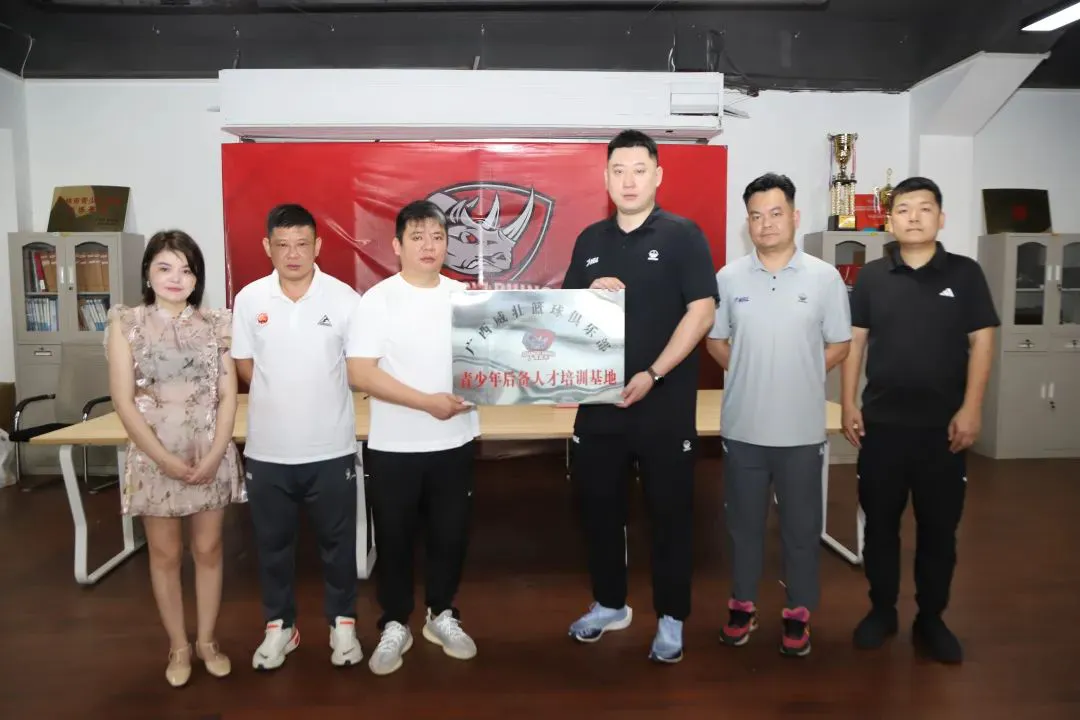 亚军球队的训练方案如何帮助你快速提升篮球技能_2